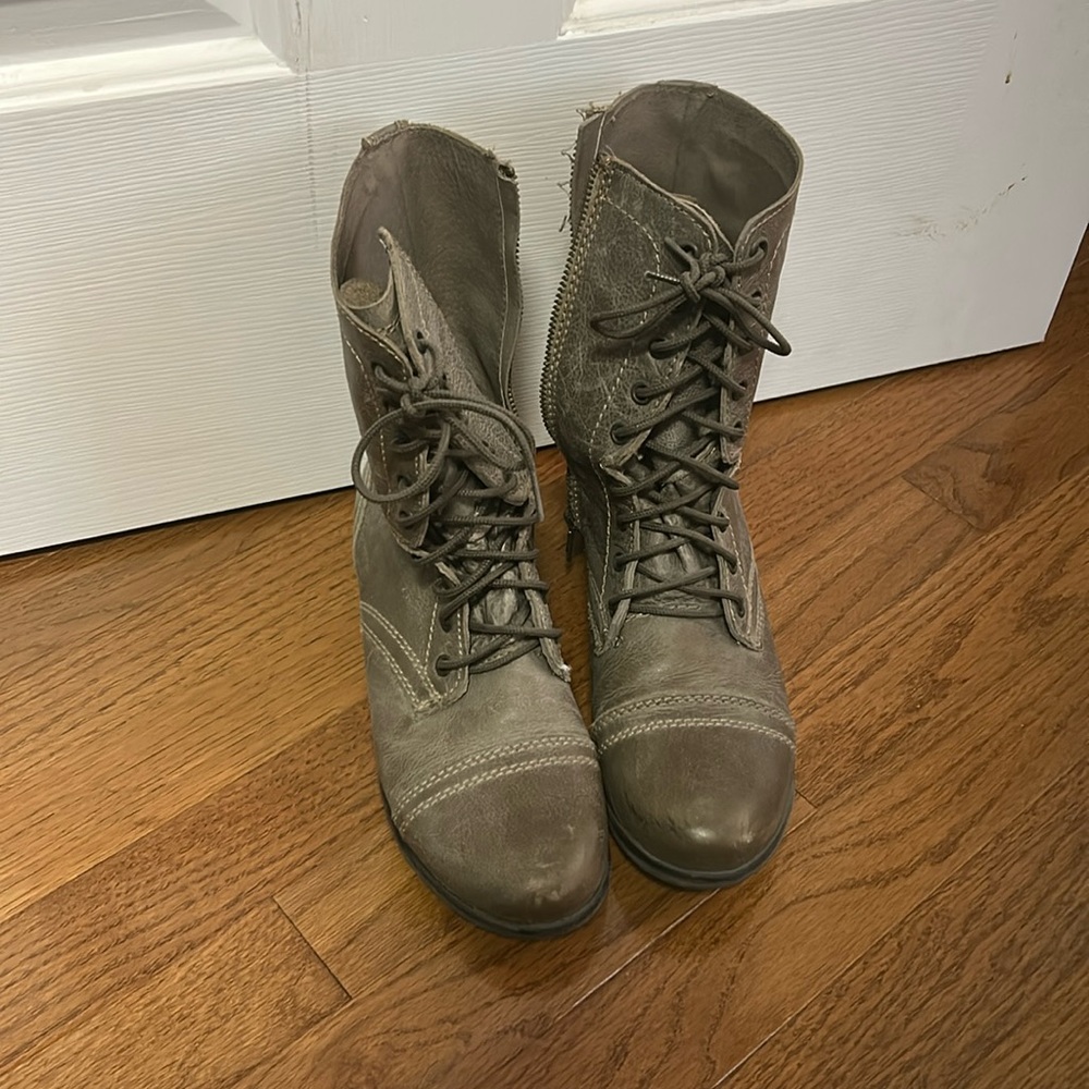 Steve Madden boots